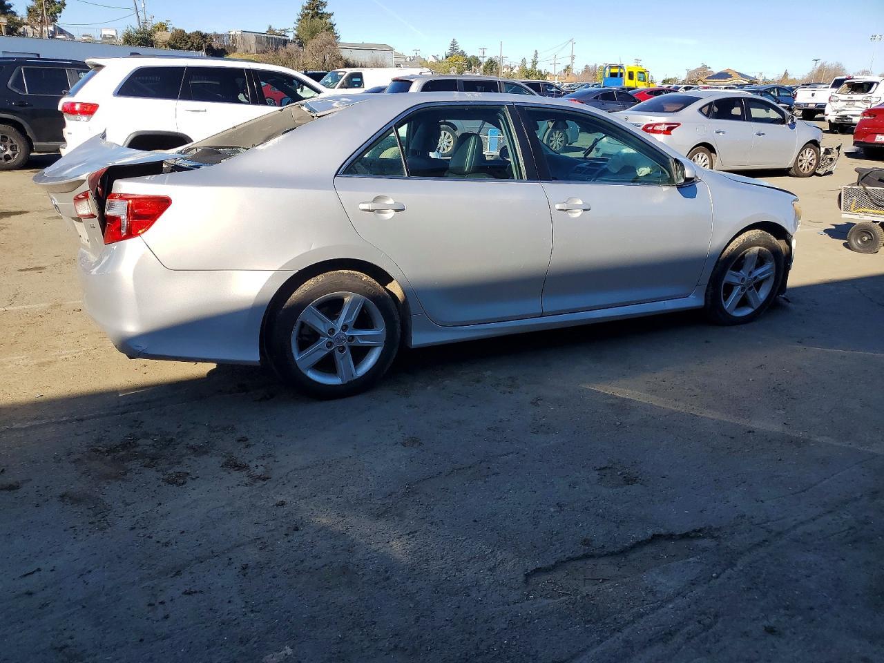 2013 Toyota Camry - zdjęcie 3