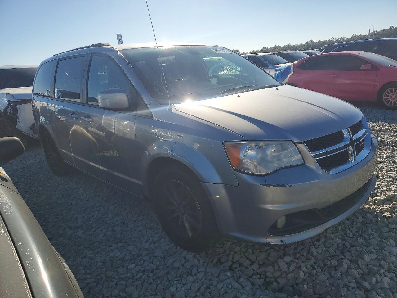2019 Dodge Grand Caravan Gt - zdjęcie 4