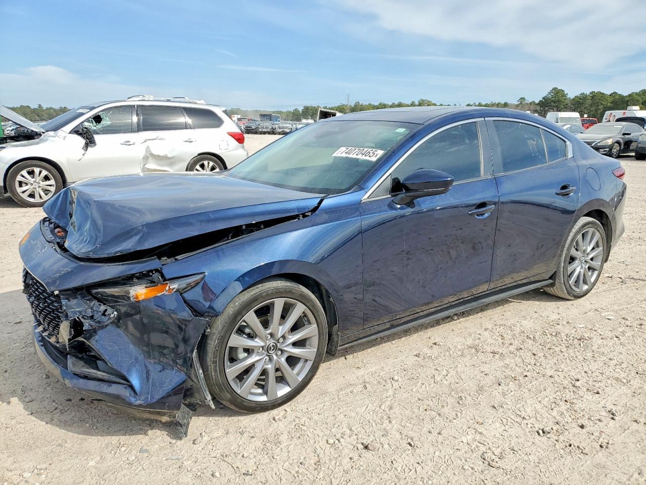 2025 Mazda 3 Preferred - zdjęcie główne