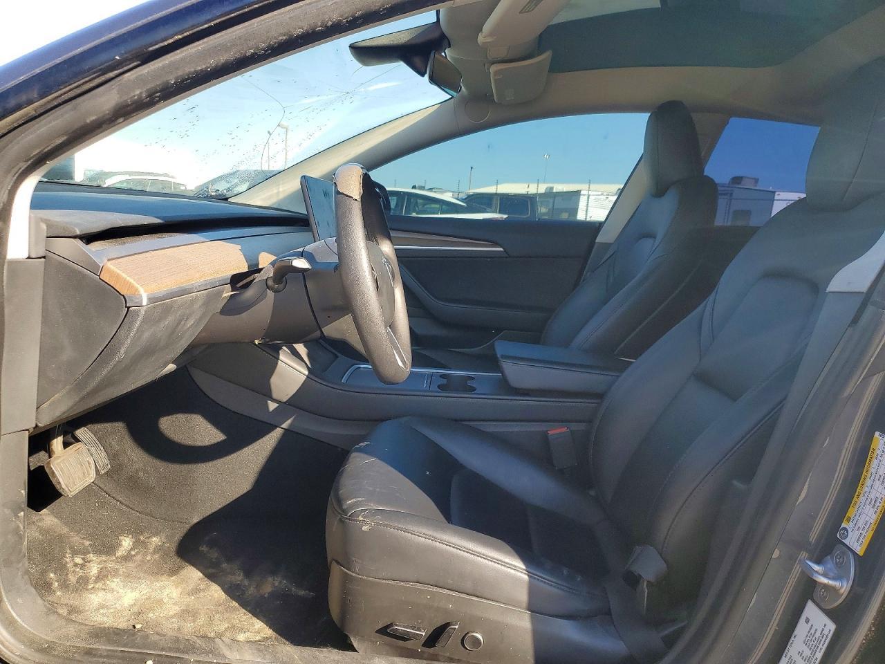 2023 Tesla Model 3 - zdjęcie 7