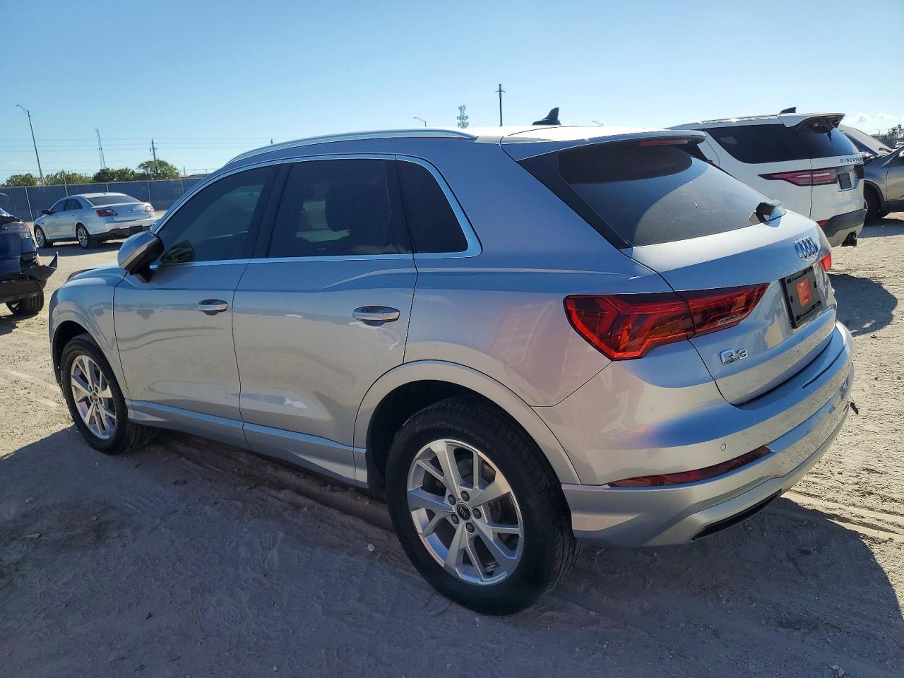 2024 Audi Q3 Premium 40 - zdjęcie 2