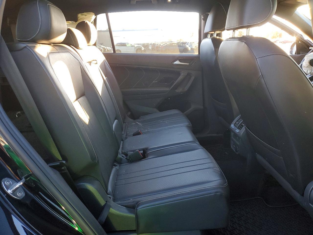 2022 Volkswagen Tiguan Se R-Line Black - zdjęcie 11