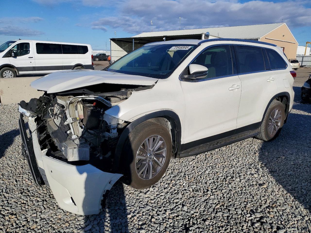 2019 Toyota Highlander Se - zdjęcie główne