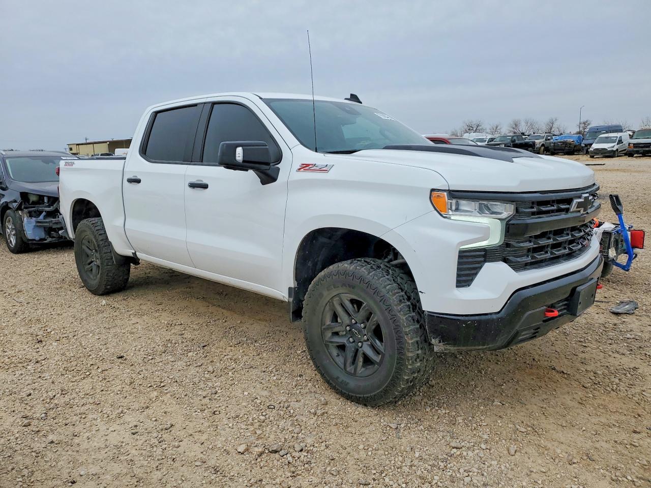 2022 Chevrolet Silverado K1500 Lt Trail Boss - zdjęcie 4