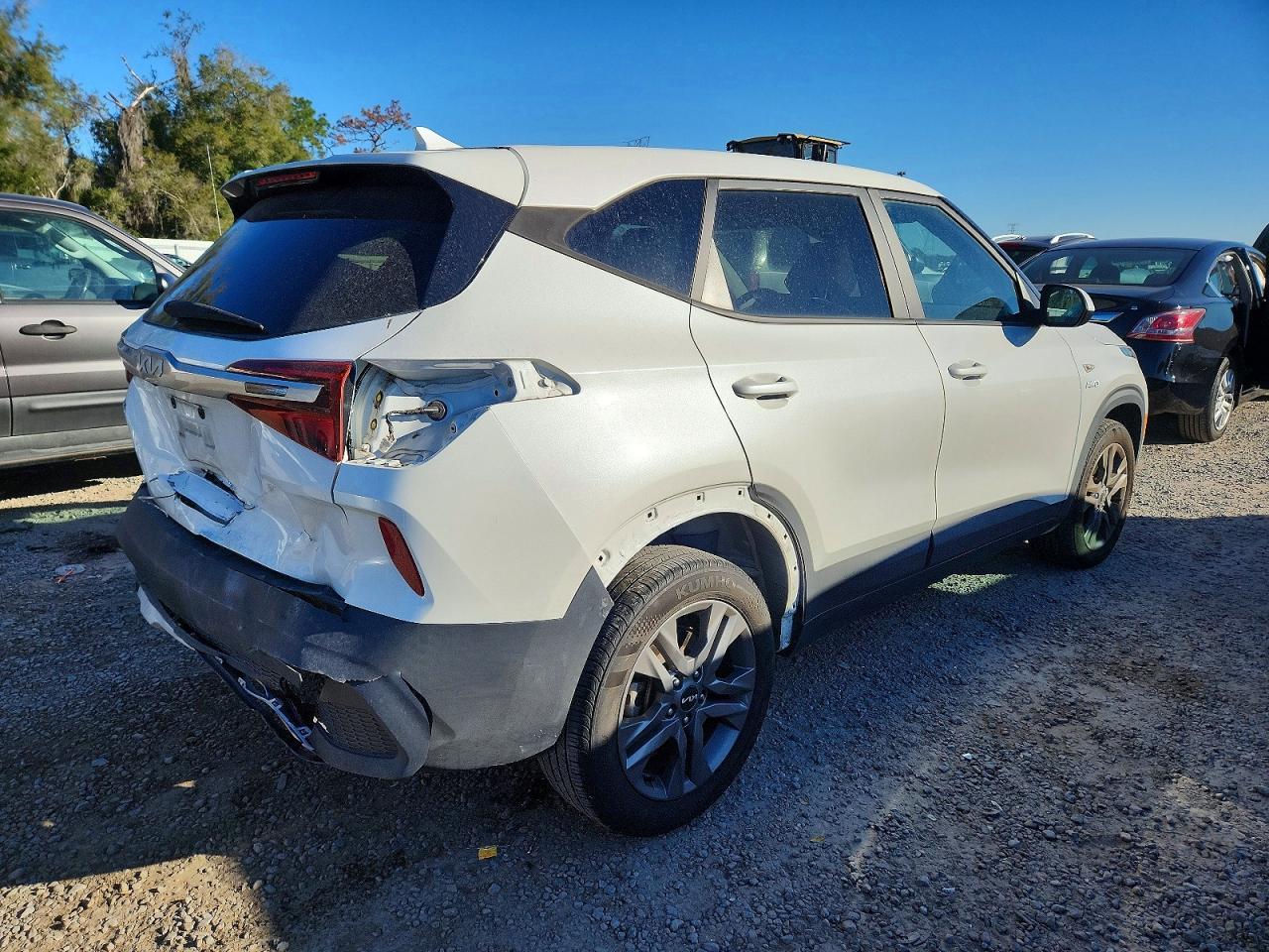 2023 Kia Seltos Lx - zdjęcie 3