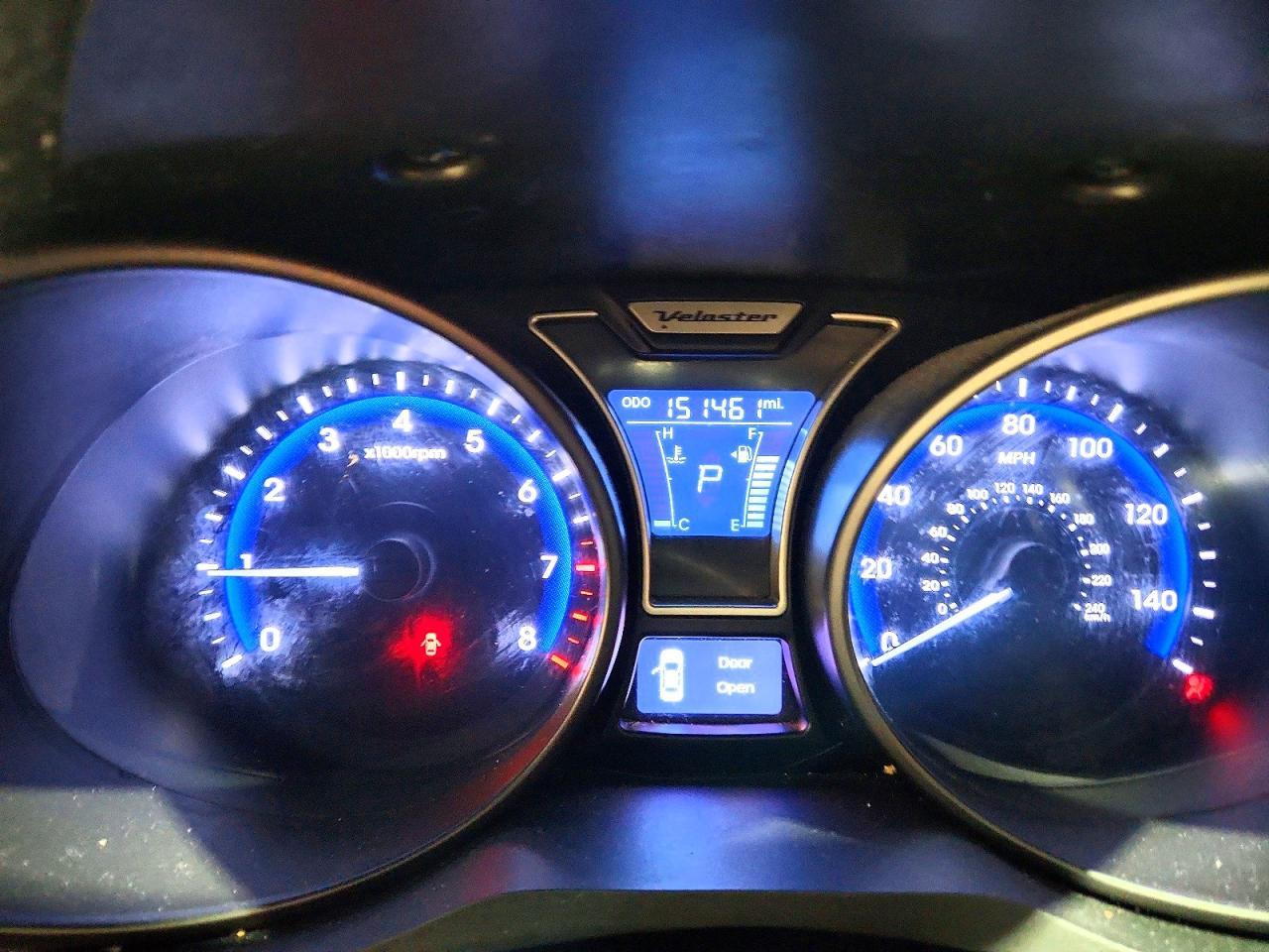 2013 Hyundai Veloster Turbo - zdjęcie 9