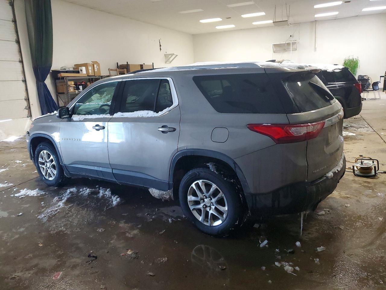 2018 Chevrolet Traverse Lt - zdjęcie 2