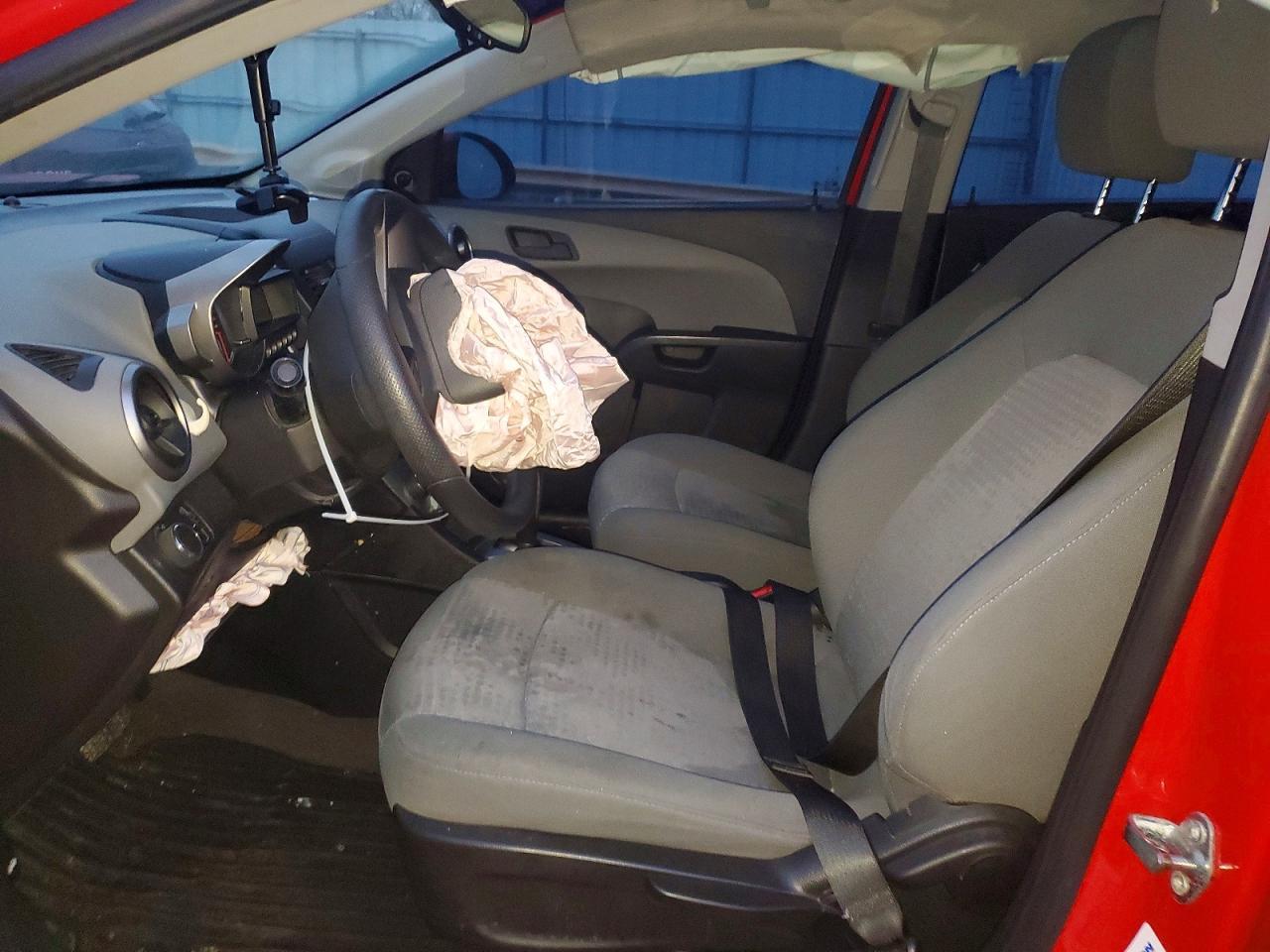 2015 Chevrolet Sonic Ls - zdjęcie 7