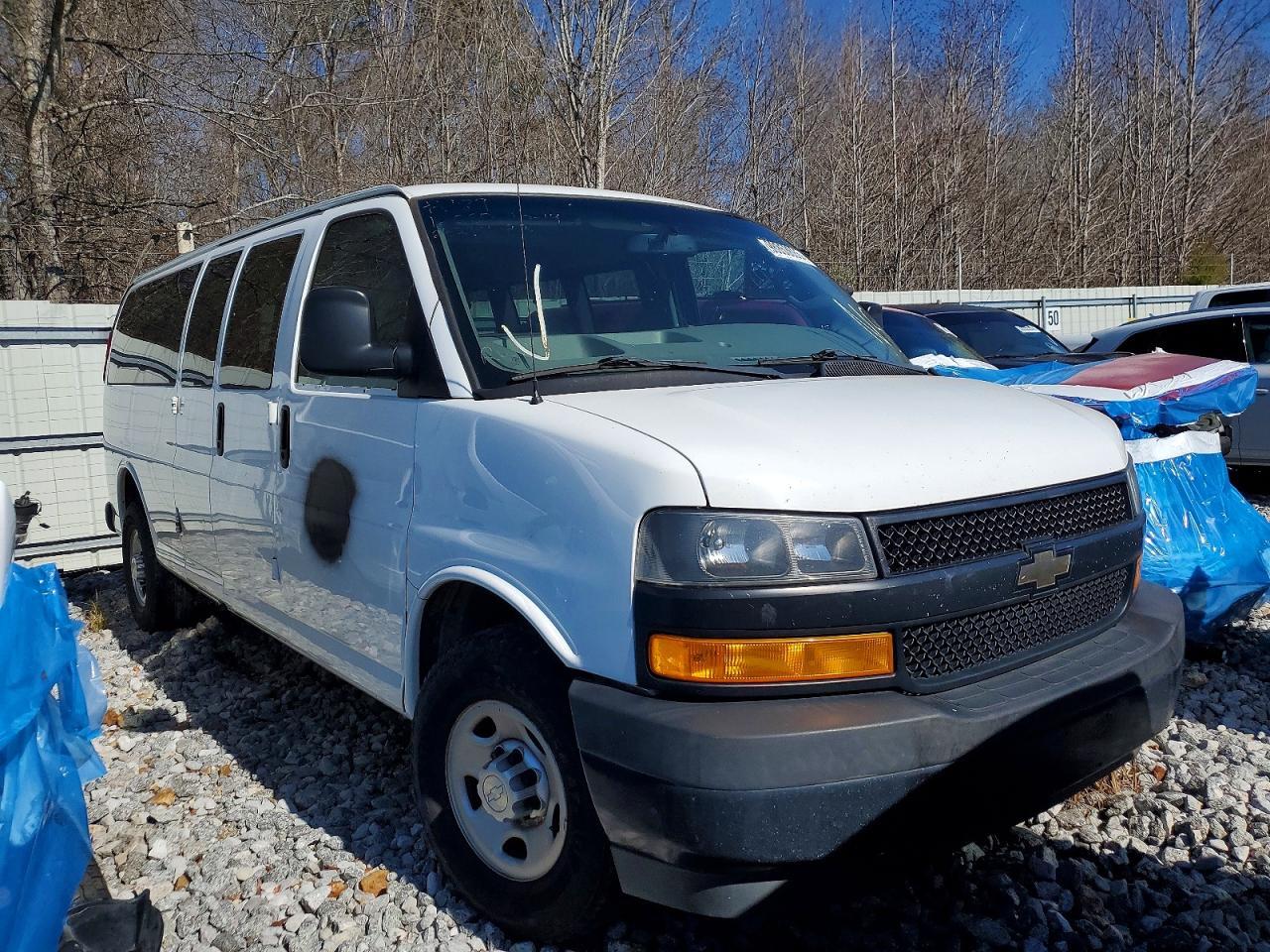 2019 Chevrolet Express G3500 Ls - zdjęcie 4
