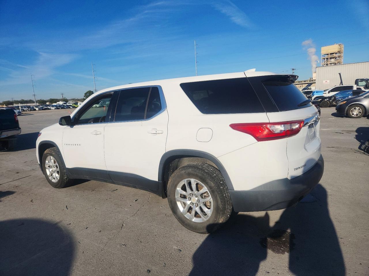 2019 Chevrolet Traverse Ls - zdjęcie 2