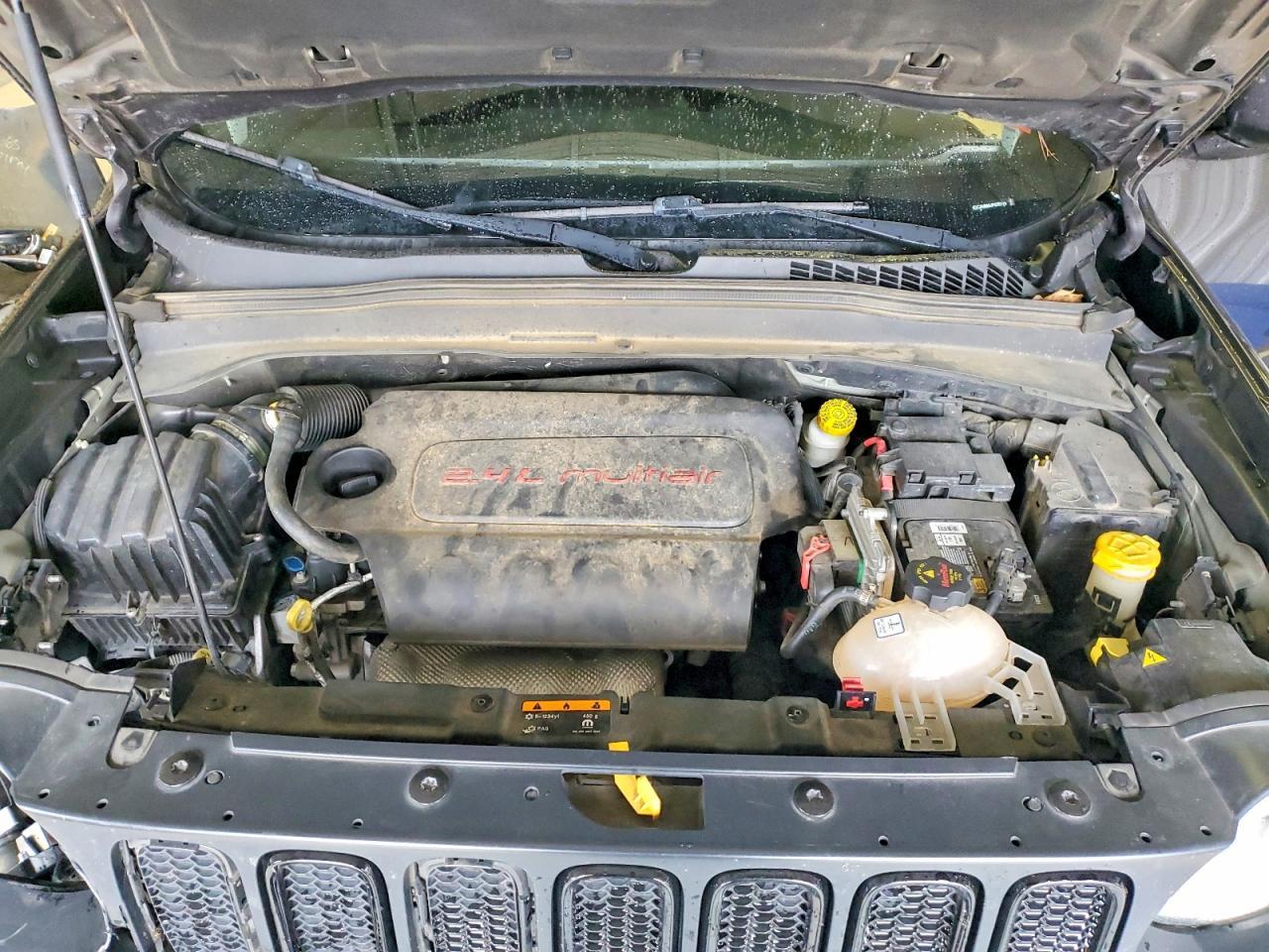 2018 Jeep Renegade Latitude - zdjęcie 11