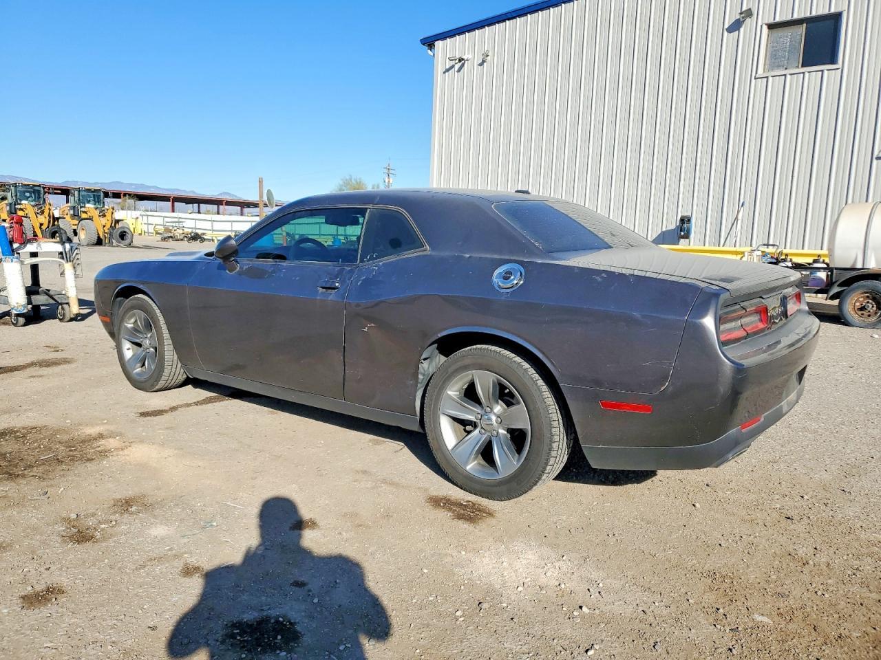 2015 Dodge Challenger Sxt - zdjęcie 2
