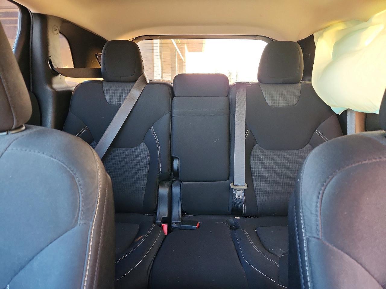 2015 Jeep Cherokee Latitude - zdjęcie 10