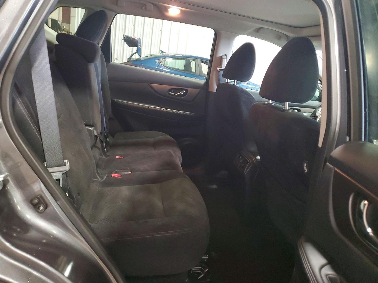 2014 Nissan Rogue S - zdjęcie 11