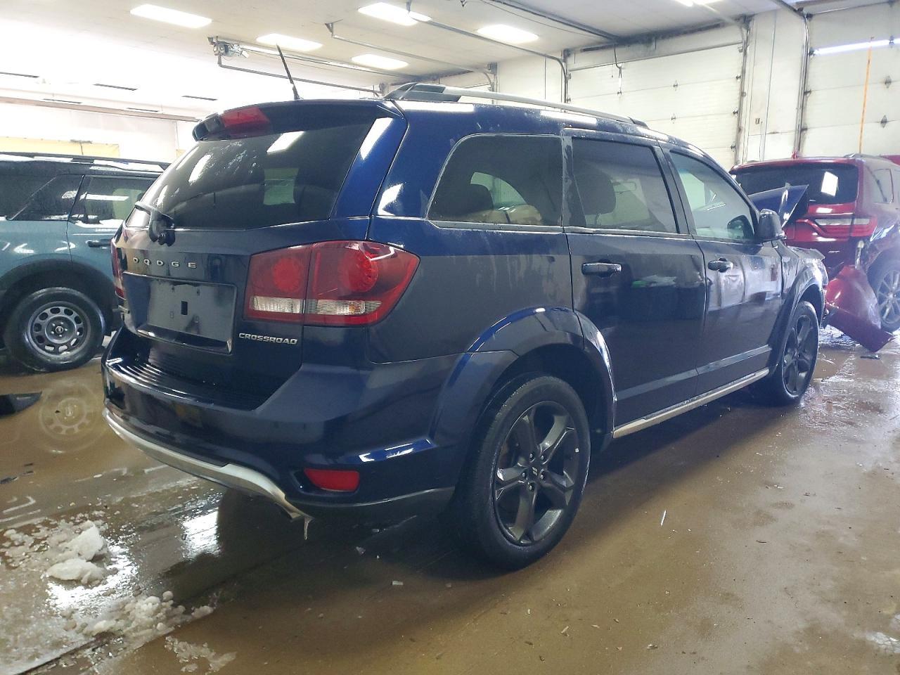 2018 Dodge Journey Crossroad - zdjęcie 3