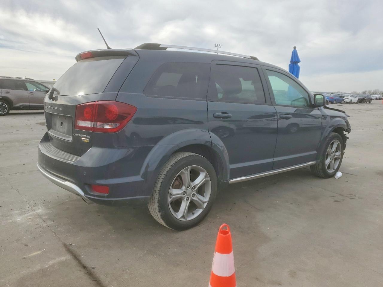 2017 Dodge Journey Crossroad - zdjęcie 3