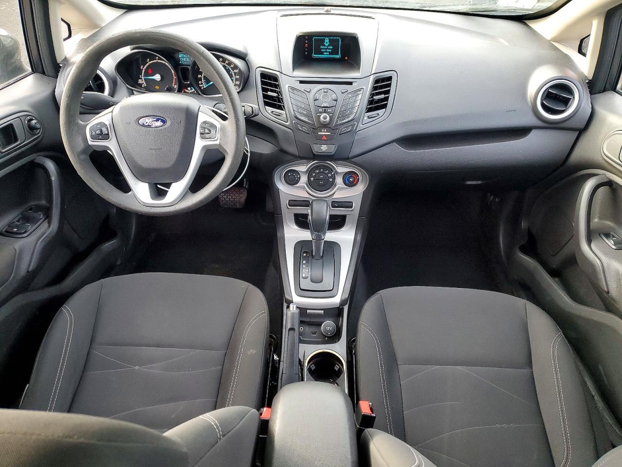 2017 Ford Fiesta Se - zdjęcie 8