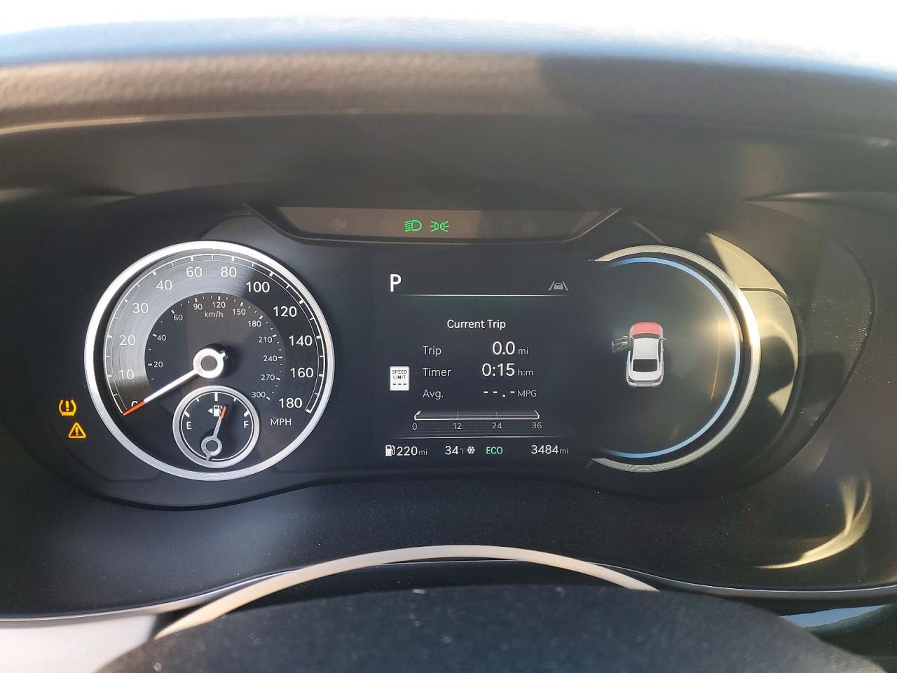 2025 Genesis G70 Base - zdjęcie 9