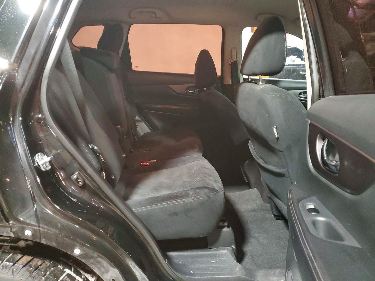 2016 Nissan Rogue S - zdjęcie 11