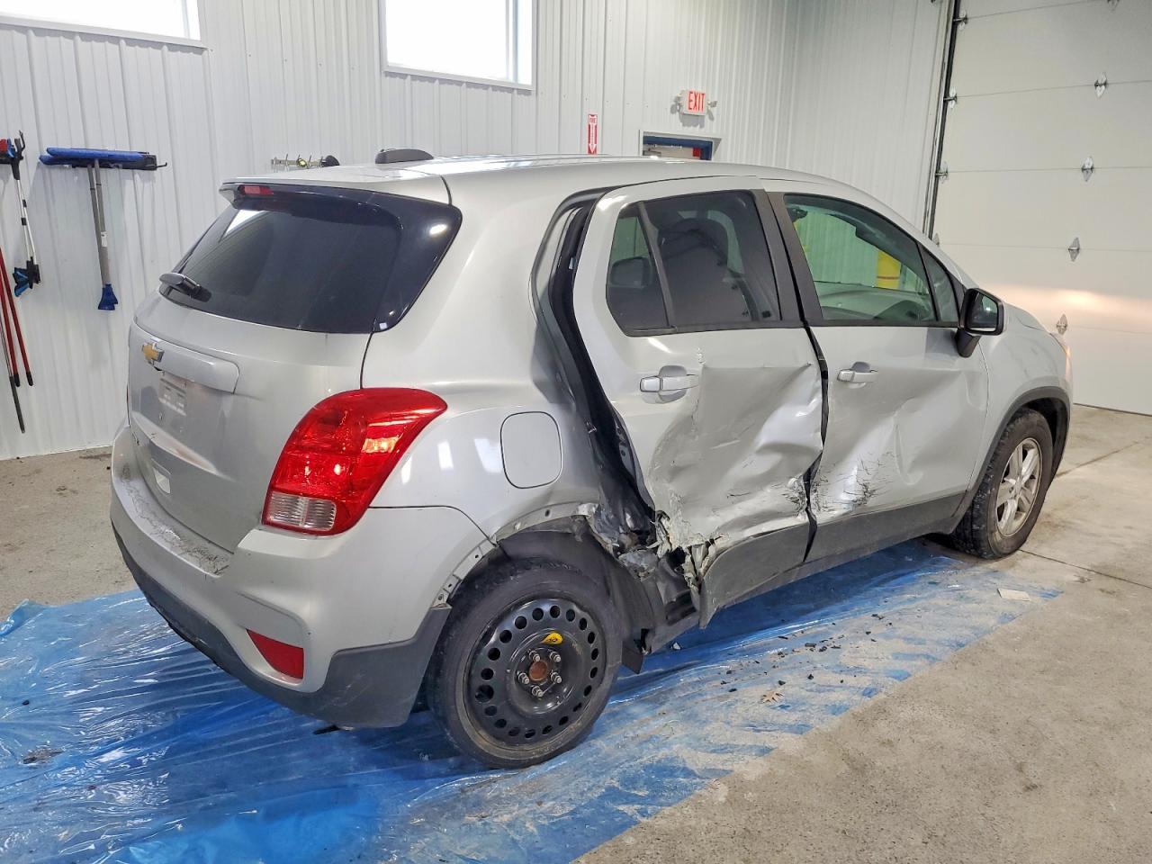 2020 Chevrolet Trax Ls - zdjęcie 3