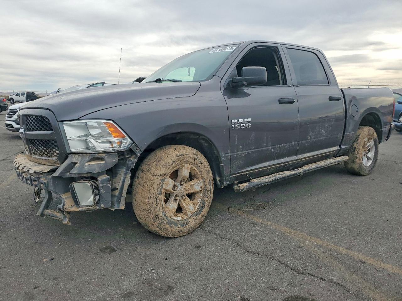 2017 Ram 1500 St - zdjęcie główne