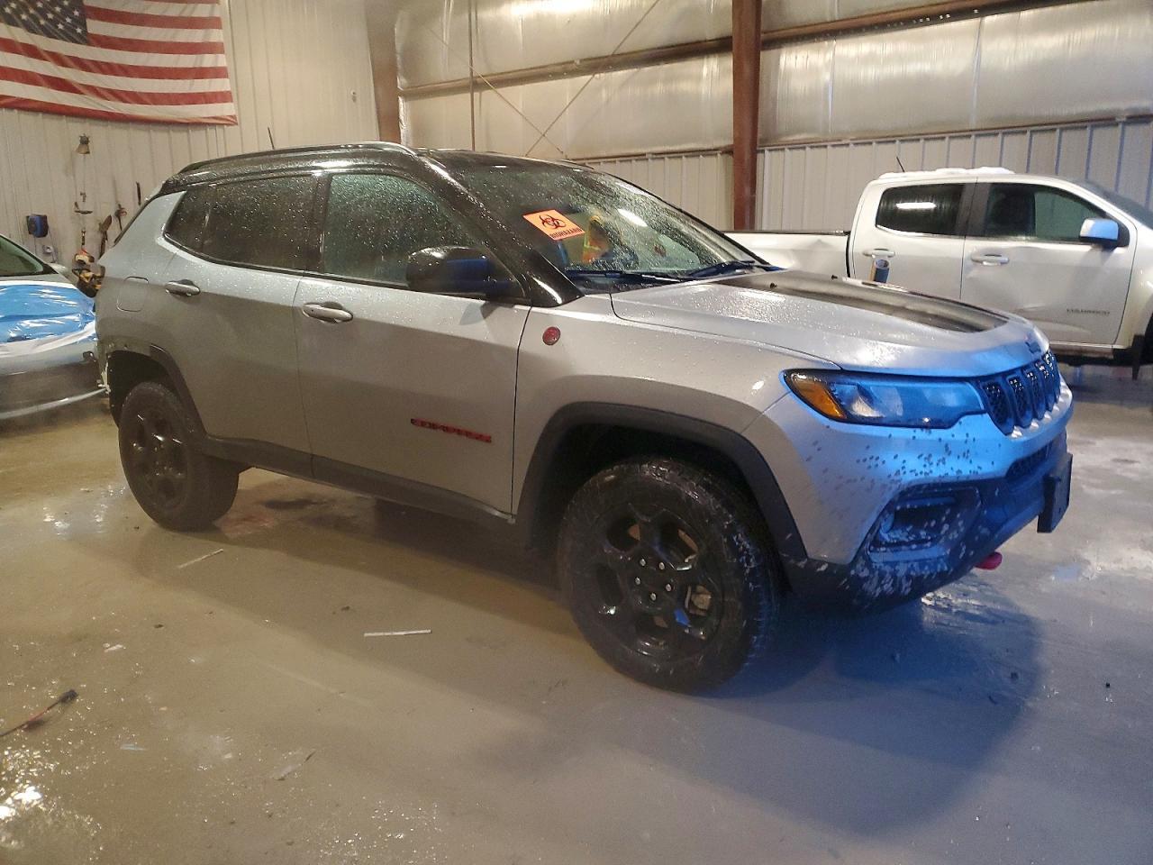 2024 Jeep Compass Trailhawk - zdjęcie 4