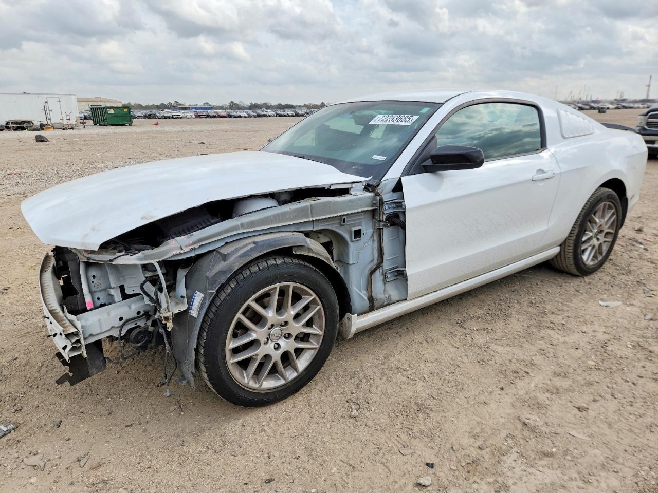 2014 Ford Mustang - zdjęcie główne