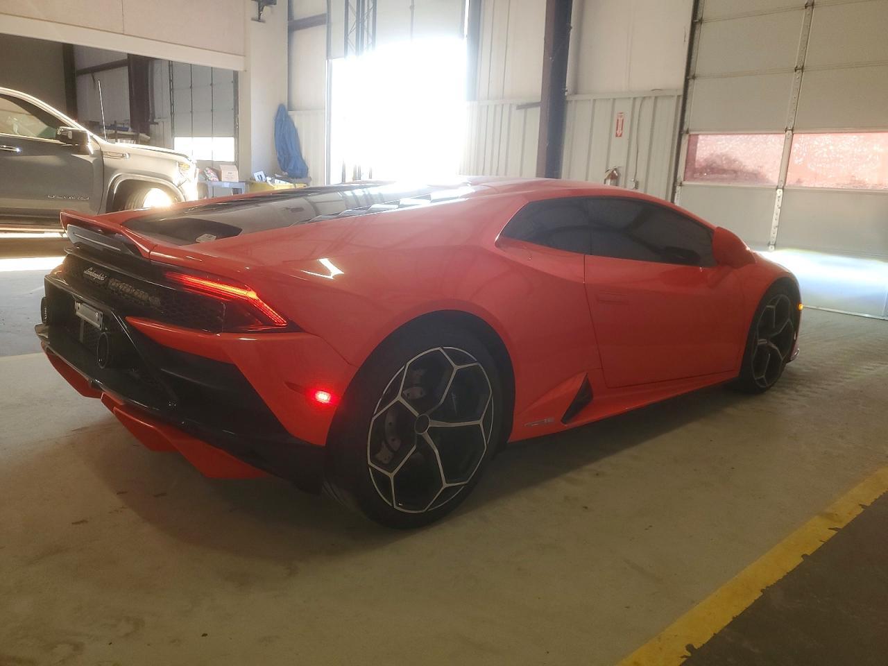 2022 Lamborghini Huracan Evo - zdjęcie 3