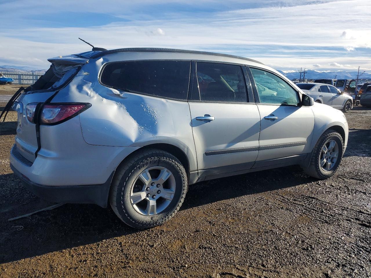 2016 Chevrolet Traverse Ls - zdjęcie 3