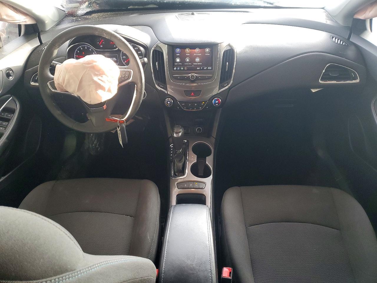 2019 Chevrolet Cruze Lt - zdjęcie 8