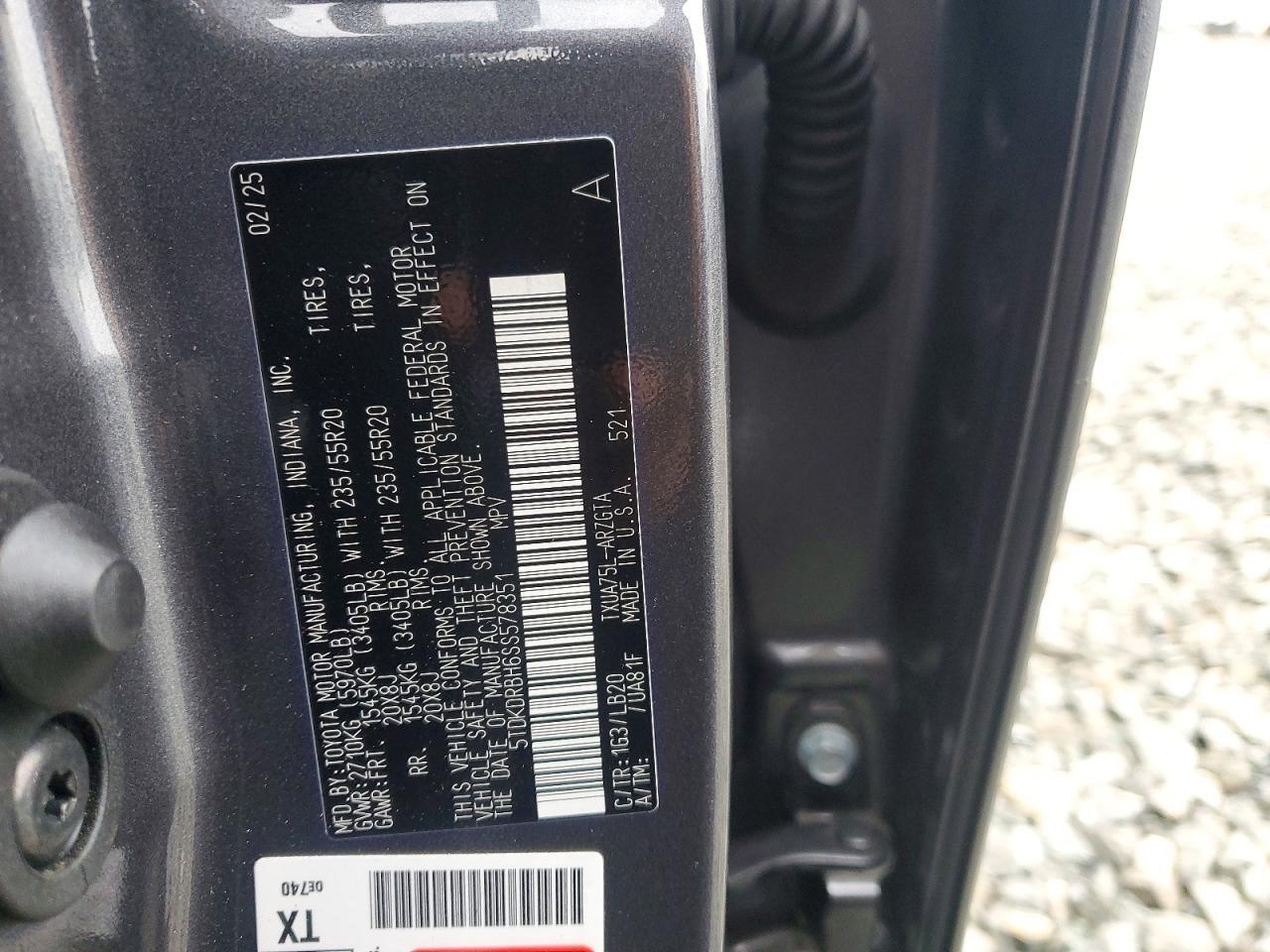 2025 Toyota Highlander Le - zdjęcie 14