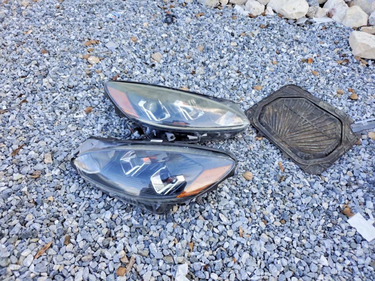 2022 Ford Escape Sel - zdjęcie 13