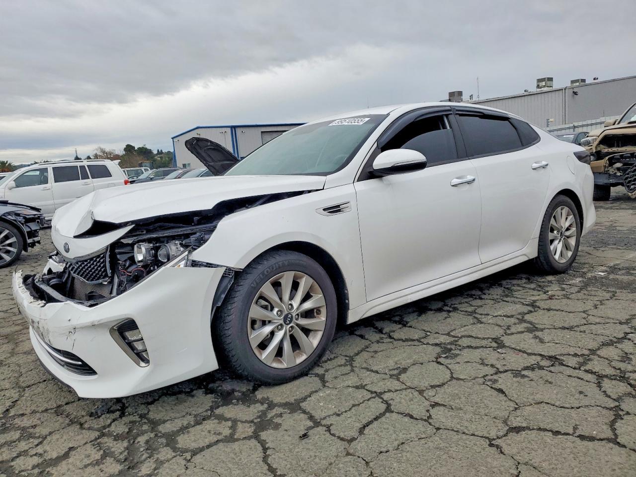 2018 Kia Optima Lx - zdjęcie główne