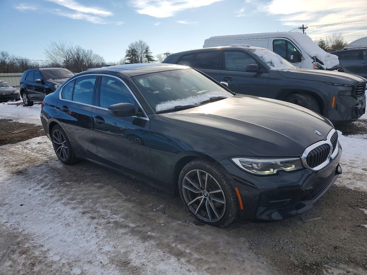 2019 BMW 330Xi - zdjęcie 4