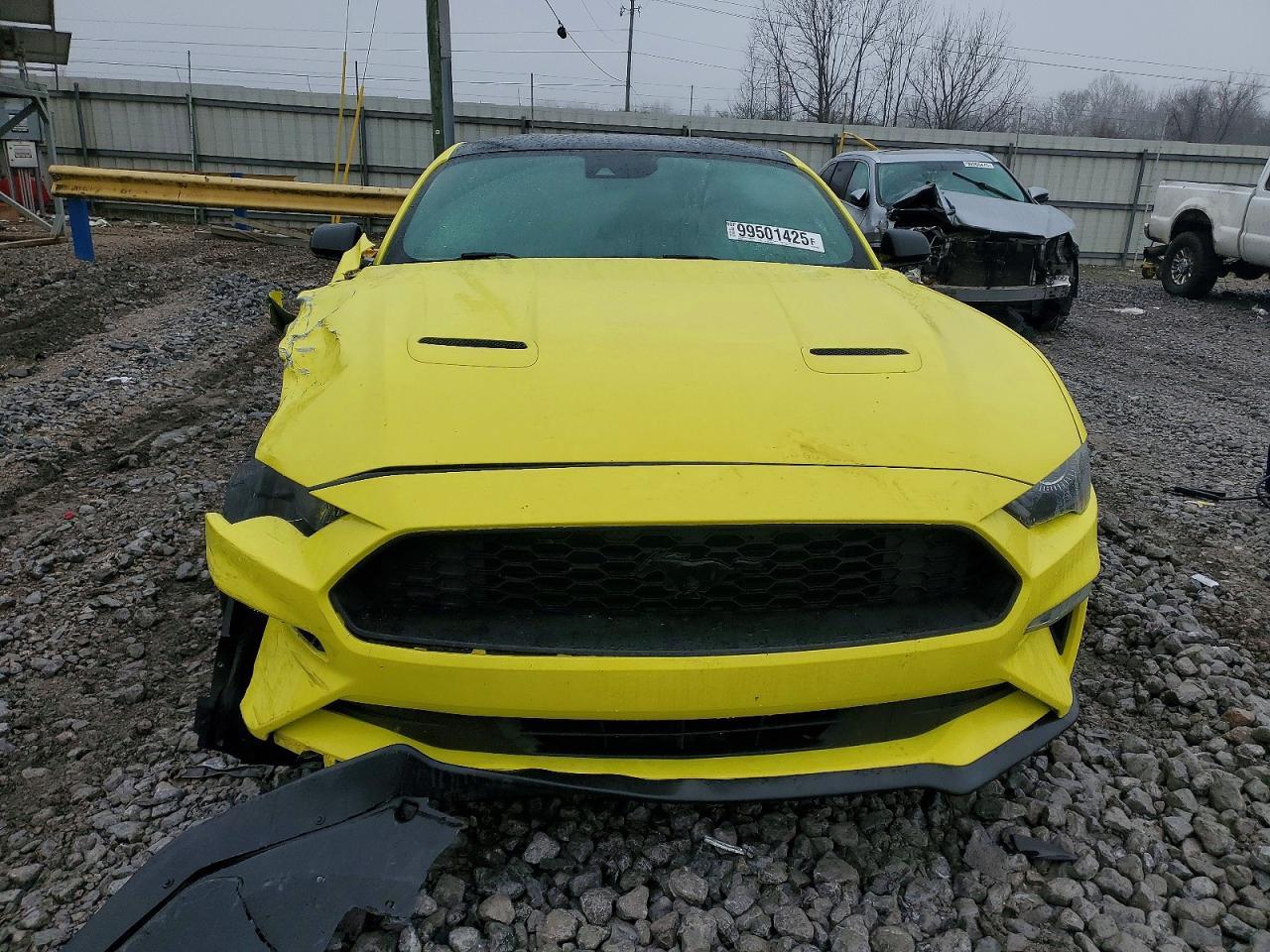 2021 Ford Mustang - zdjęcie 5