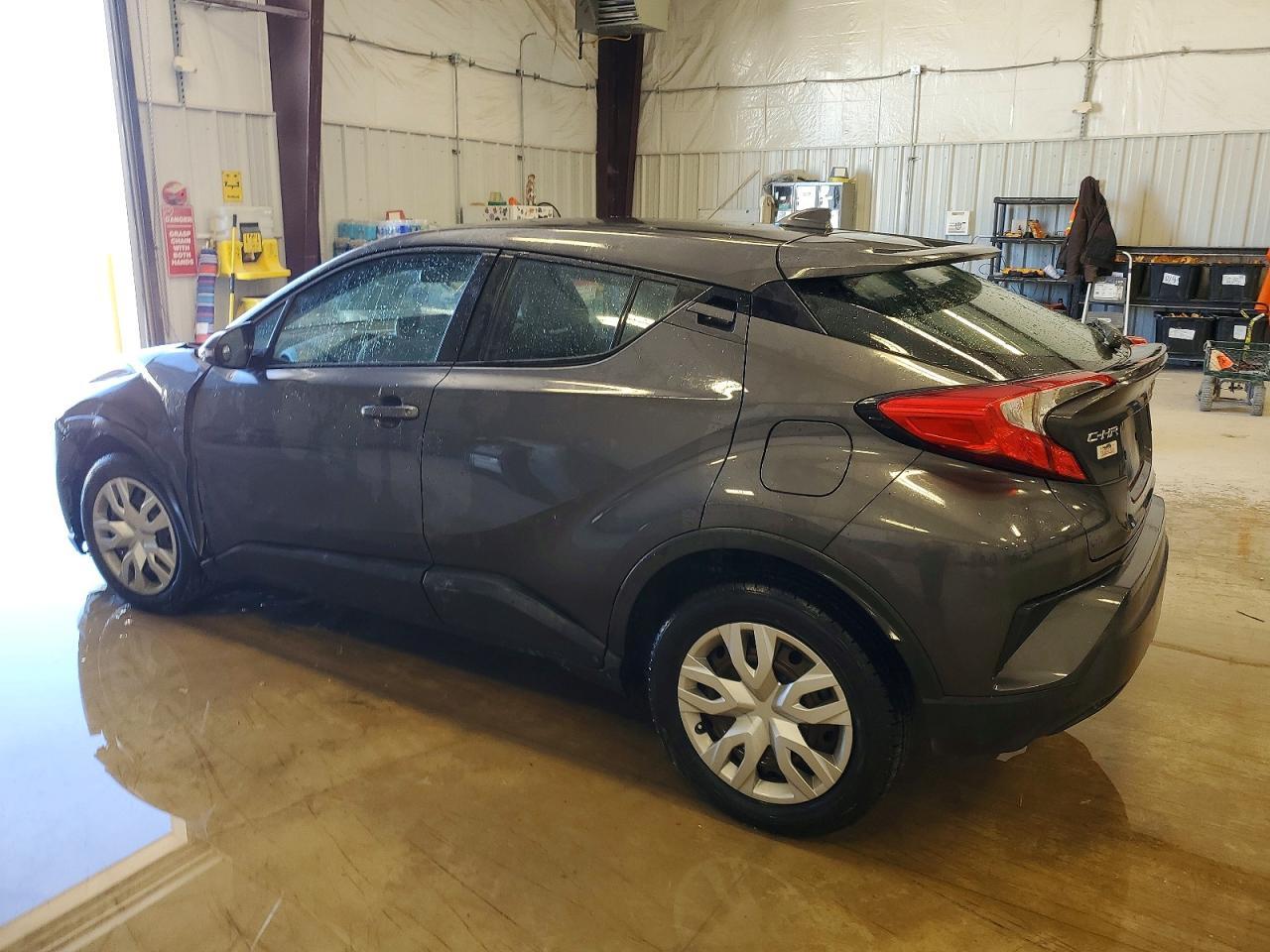 2021 Toyota C-Hr Le - zdjęcie 2