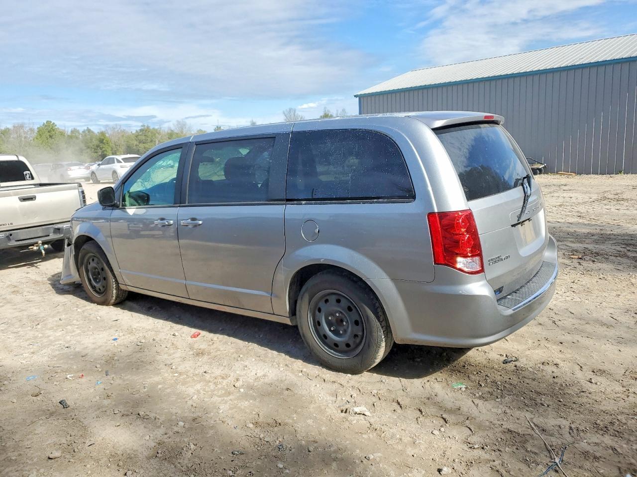 2018 Dodge Grand Caravan Se - zdjęcie 2