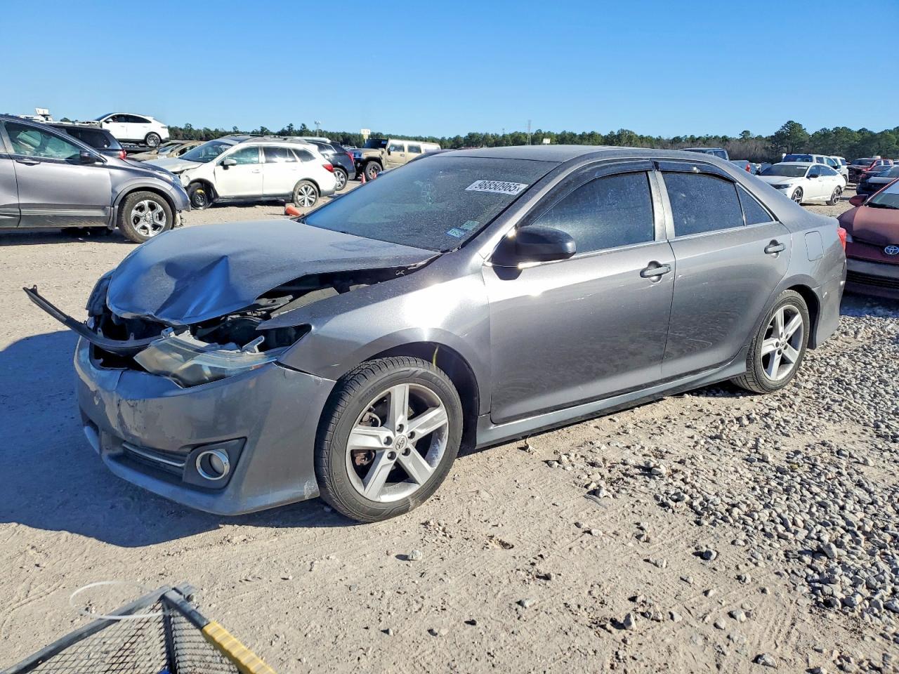 2013 Toyota Camry L - zdjęcie główne
