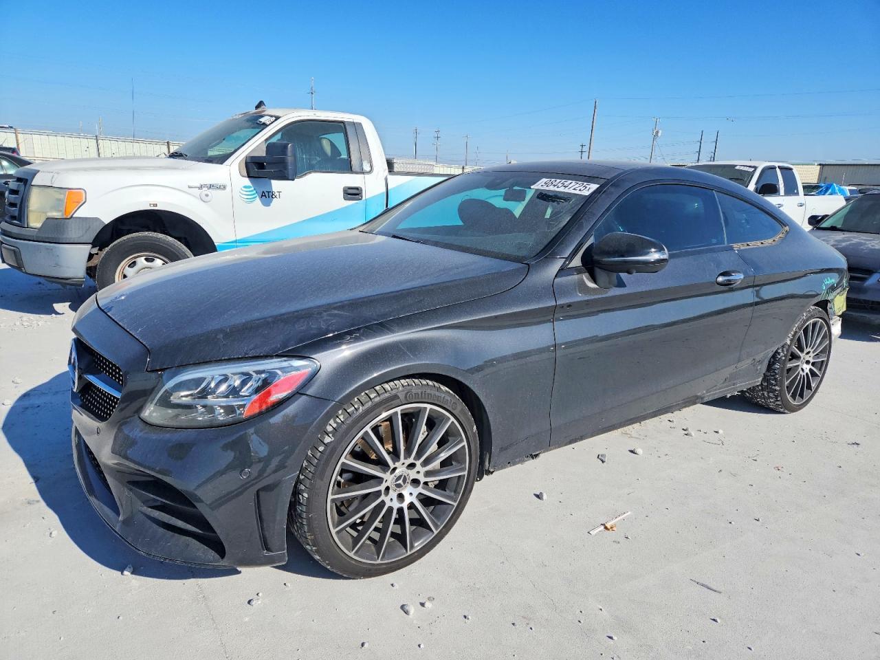 2020 Mercedes-Benz C 300 - zdjęcie główne