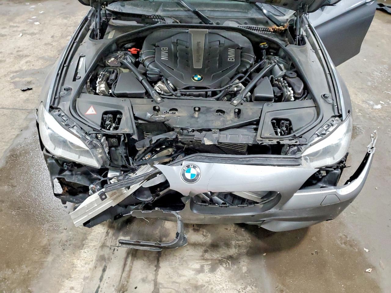 2015 BMW 550 Xi - zdjęcie 11