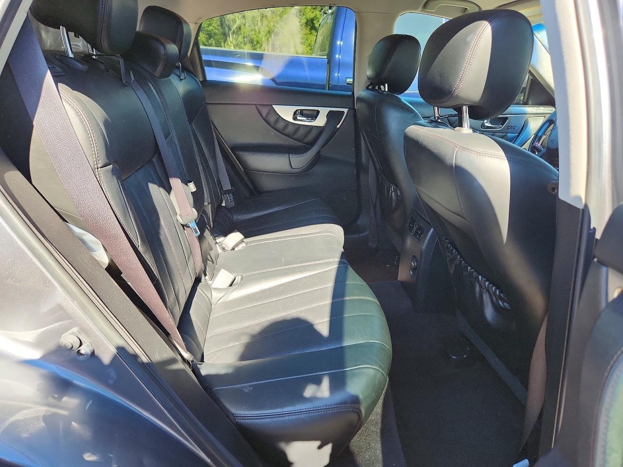 2017 Infiniti Qx70 - zdjęcie 11