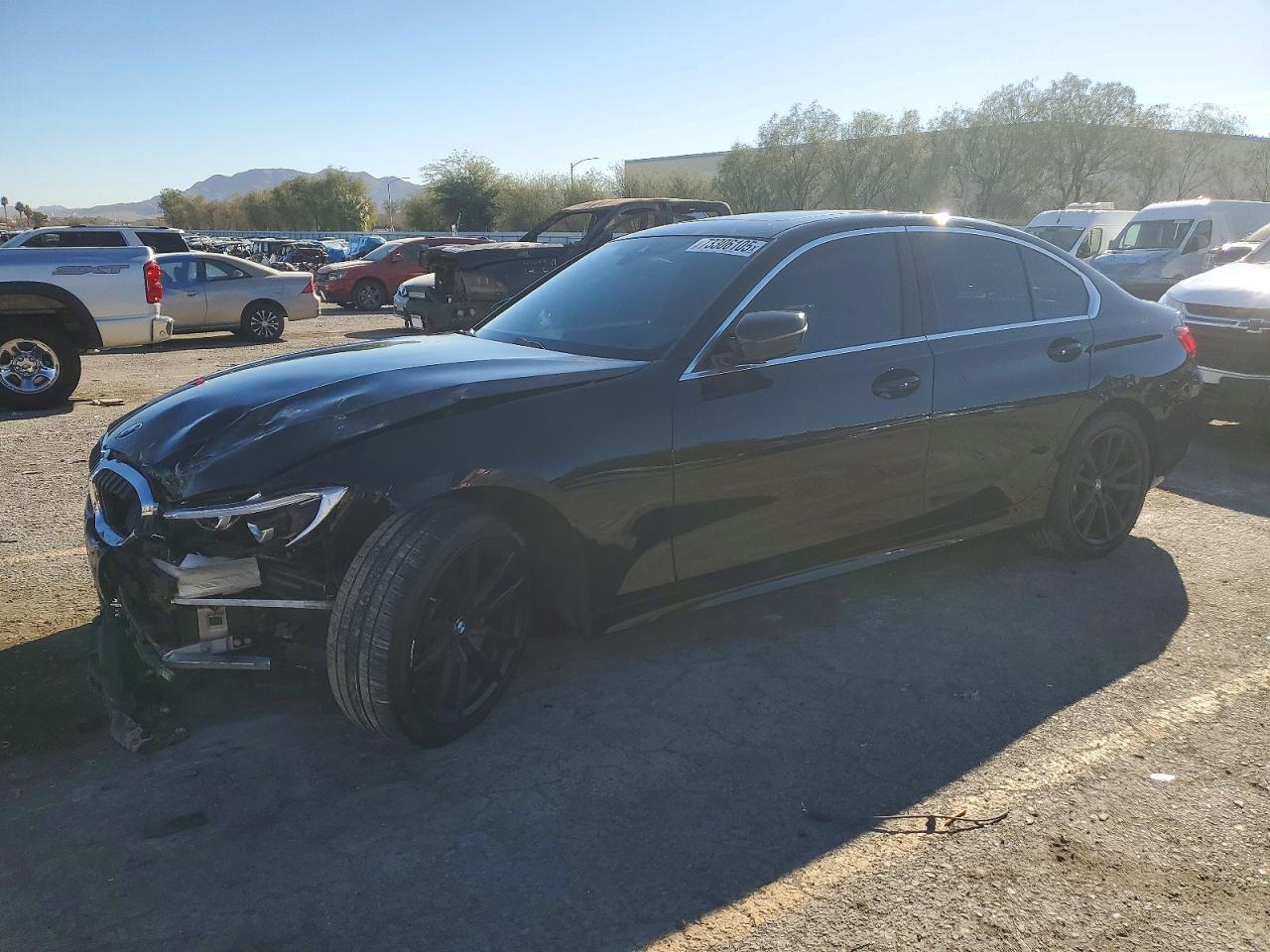 2019 BMW 330I - zdjęcie główne