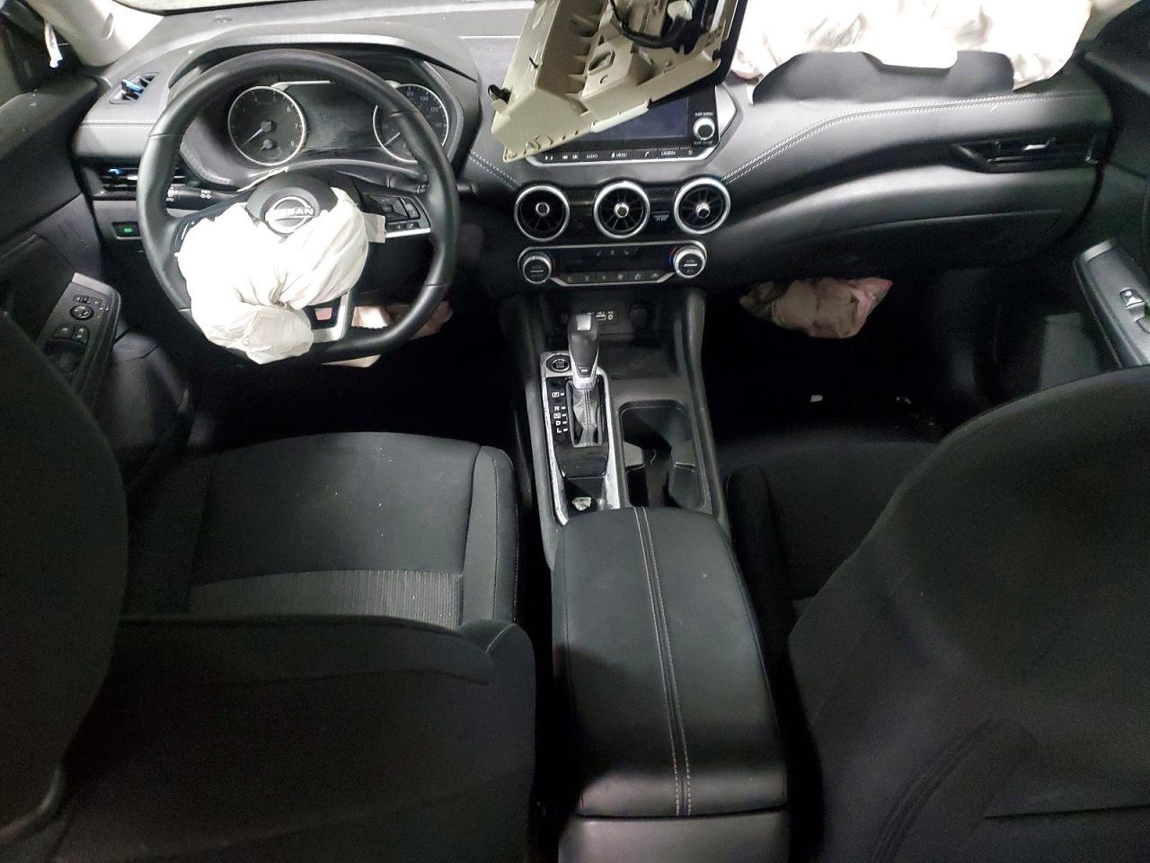 2025 Nissan Sentra Sv - zdjęcie 8