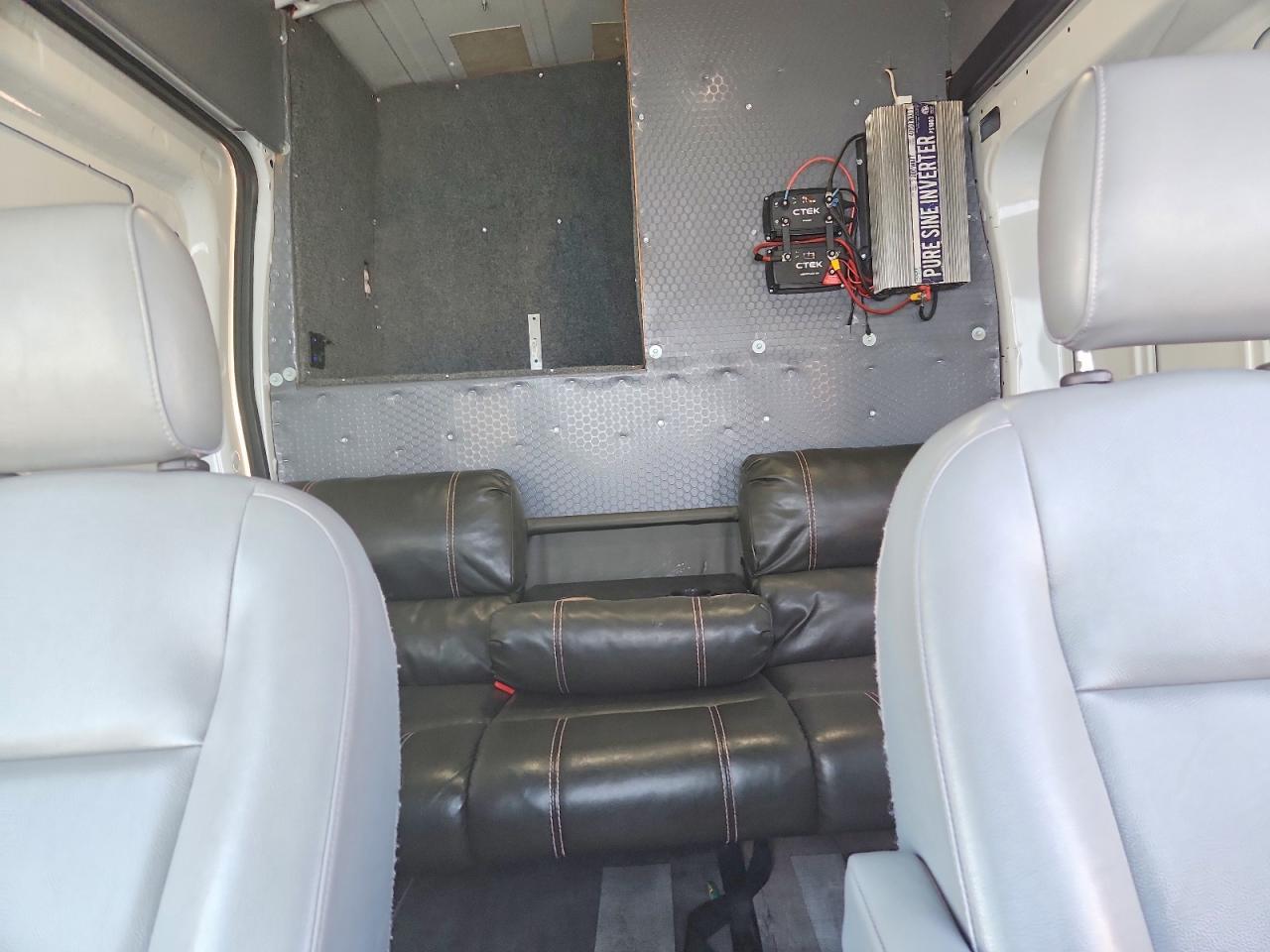 2019 Ford Transit T-250 - zdjęcie 10