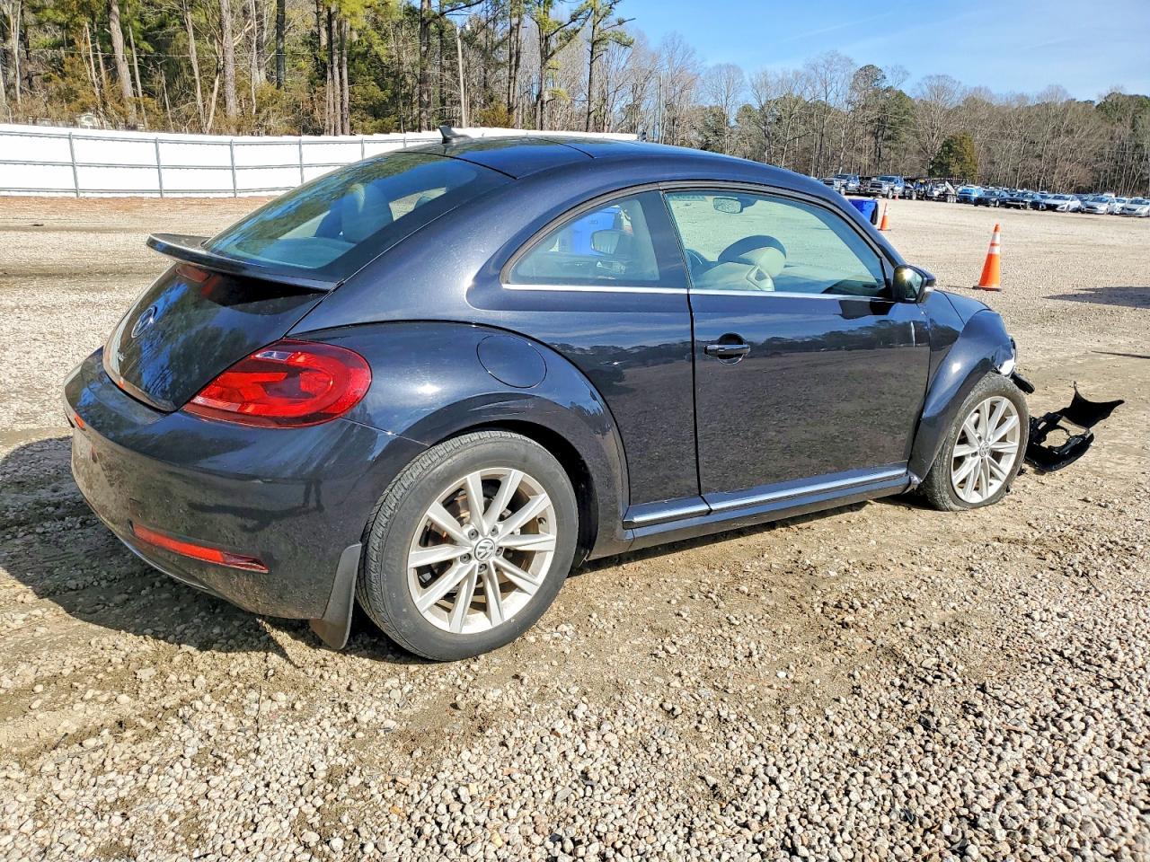 2018 Volkswagen Beetle Se - zdjęcie 3