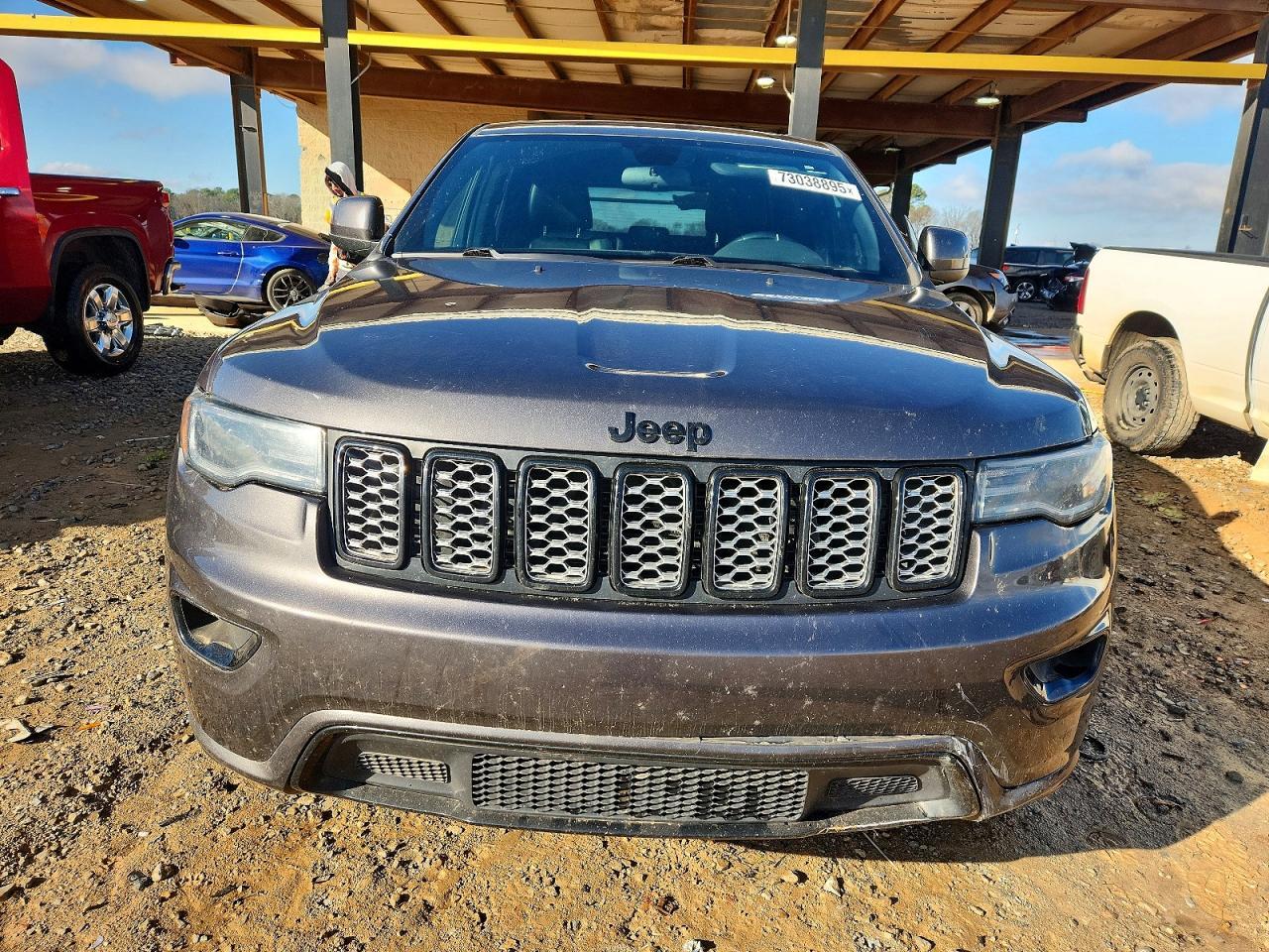 2021 Jeep Grand Cherokee Laredo - zdjęcie 5