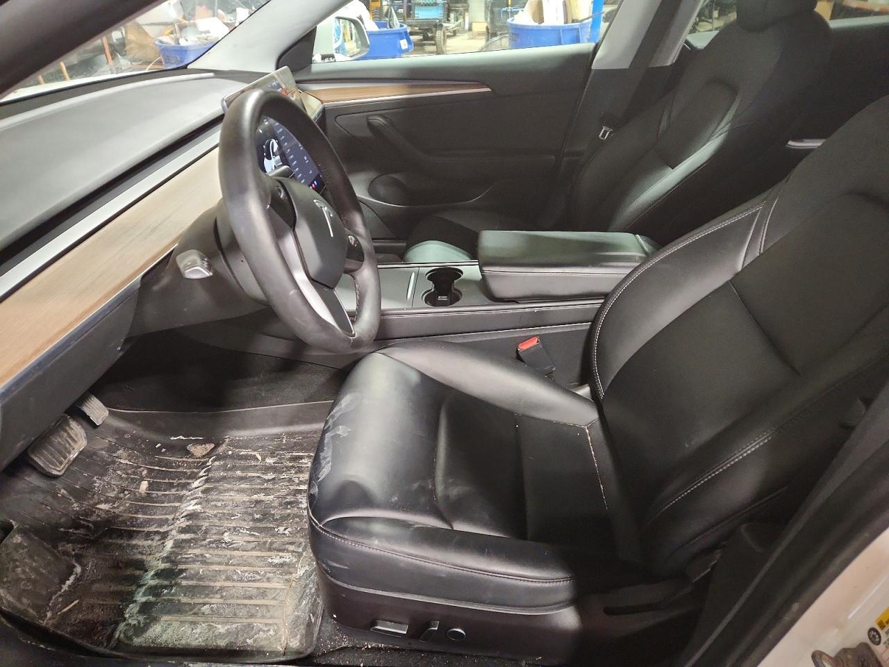 2021 Tesla Model 3 - zdjęcie 7