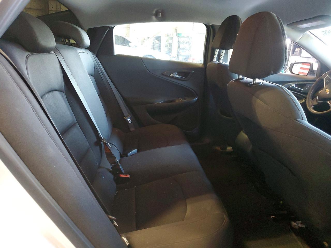 2020 Chevrolet Malibu Ls - zdjęcie 10