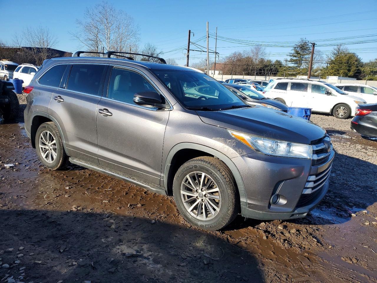 2018 Toyota Highlander Se - zdjęcie 4