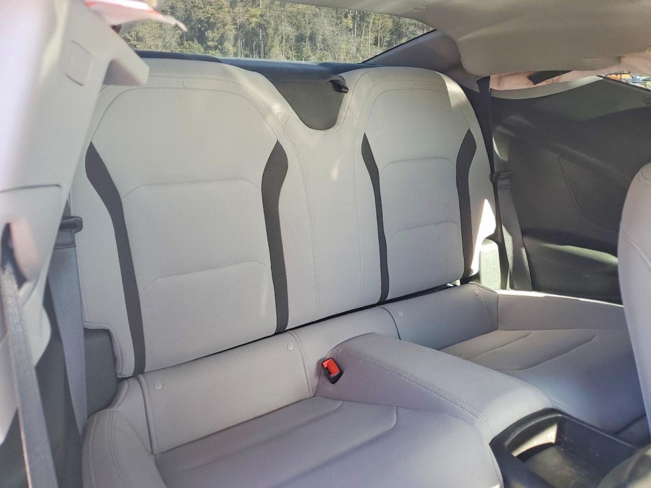 2022 Chevrolet Camaro Ls - zdjęcie 10